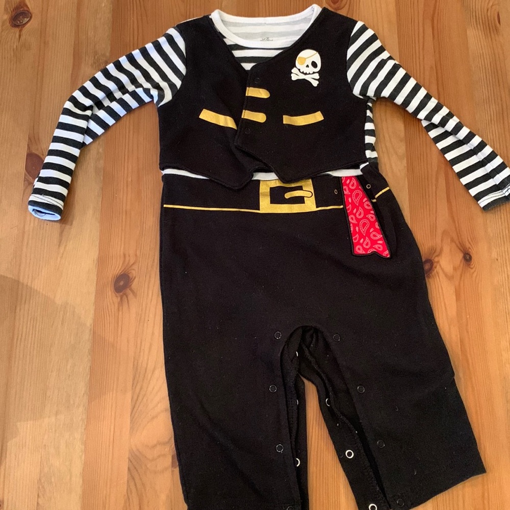 Pirate costume for size 18 months